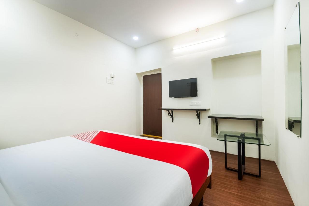 Oyo 76129 Rk Inn Guntūr エクステリア 写真