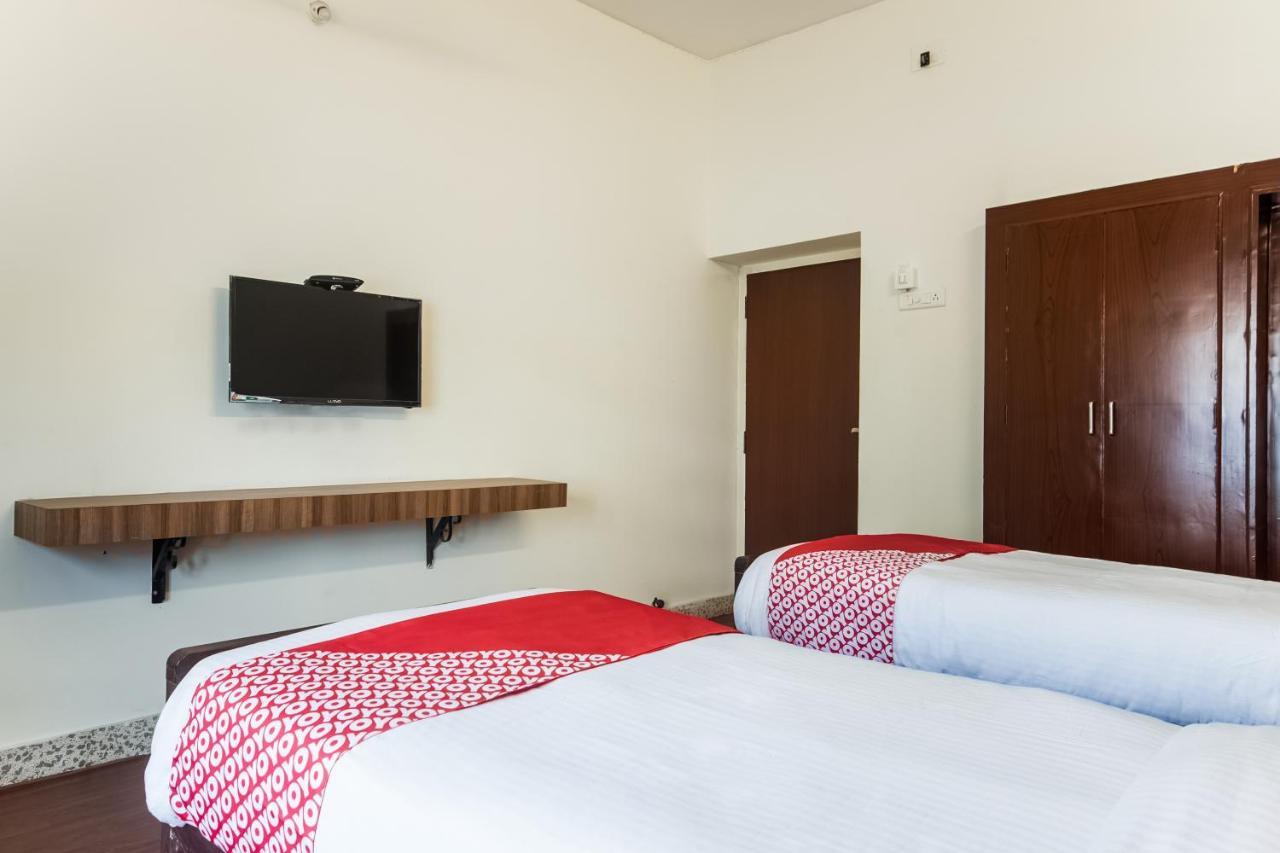 Oyo 76129 Rk Inn Guntūr エクステリア 写真