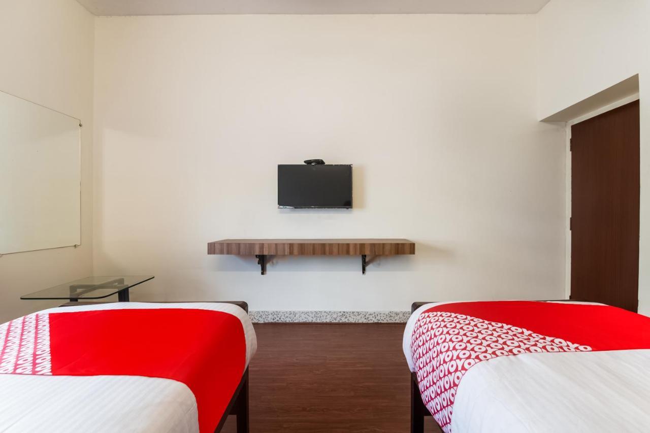 Oyo 76129 Rk Inn Guntūr エクステリア 写真