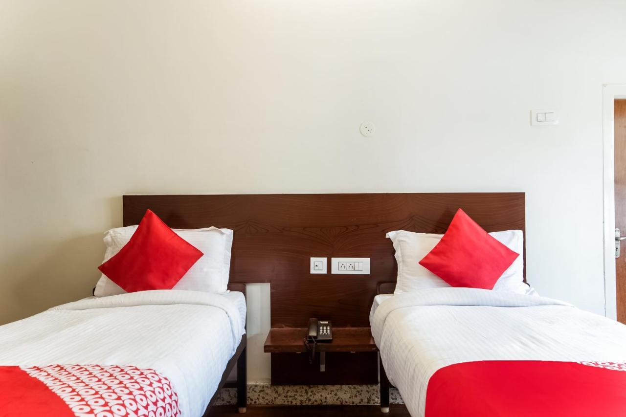 Oyo 76129 Rk Inn Guntūr エクステリア 写真