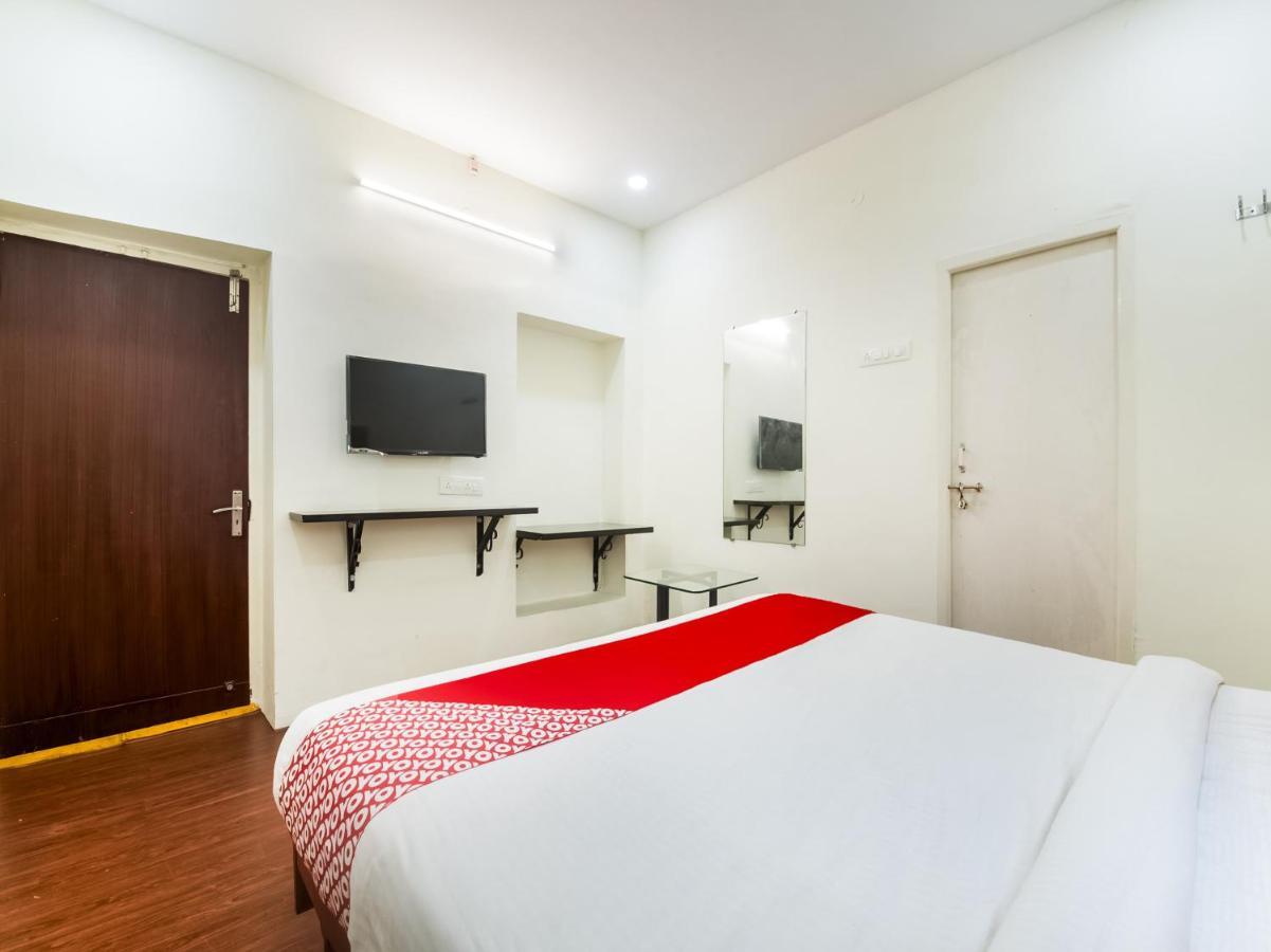 Oyo 76129 Rk Inn Guntūr エクステリア 写真