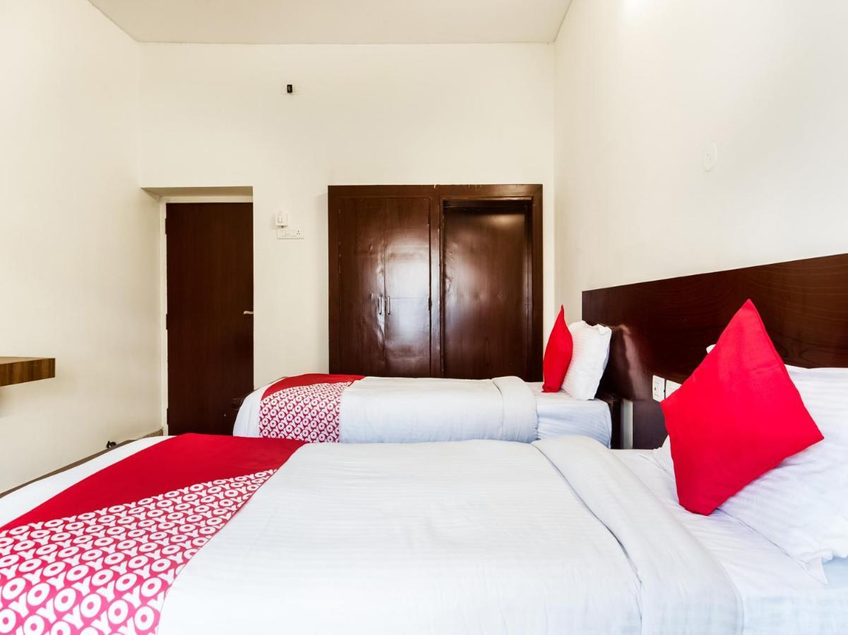 Oyo 76129 Rk Inn Guntūr エクステリア 写真